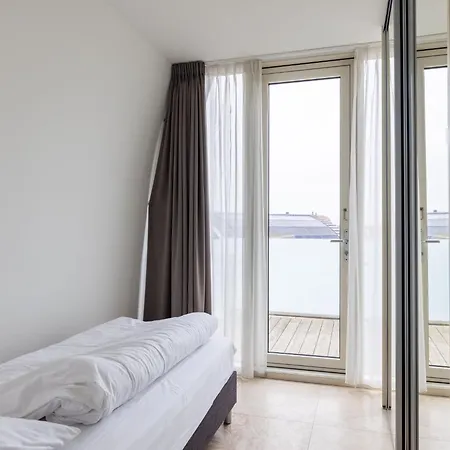 Luxury With Sea View In A On The Boulevard Of Egmond * Egmond aan Zee