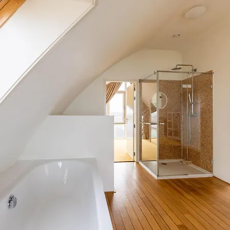 Luxury With Sea View In A On The Boulevard Of Egmond * Egmond aan Zee