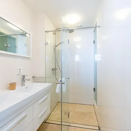 Luxury With Sea View In A On The Boulevard Of Egmond
